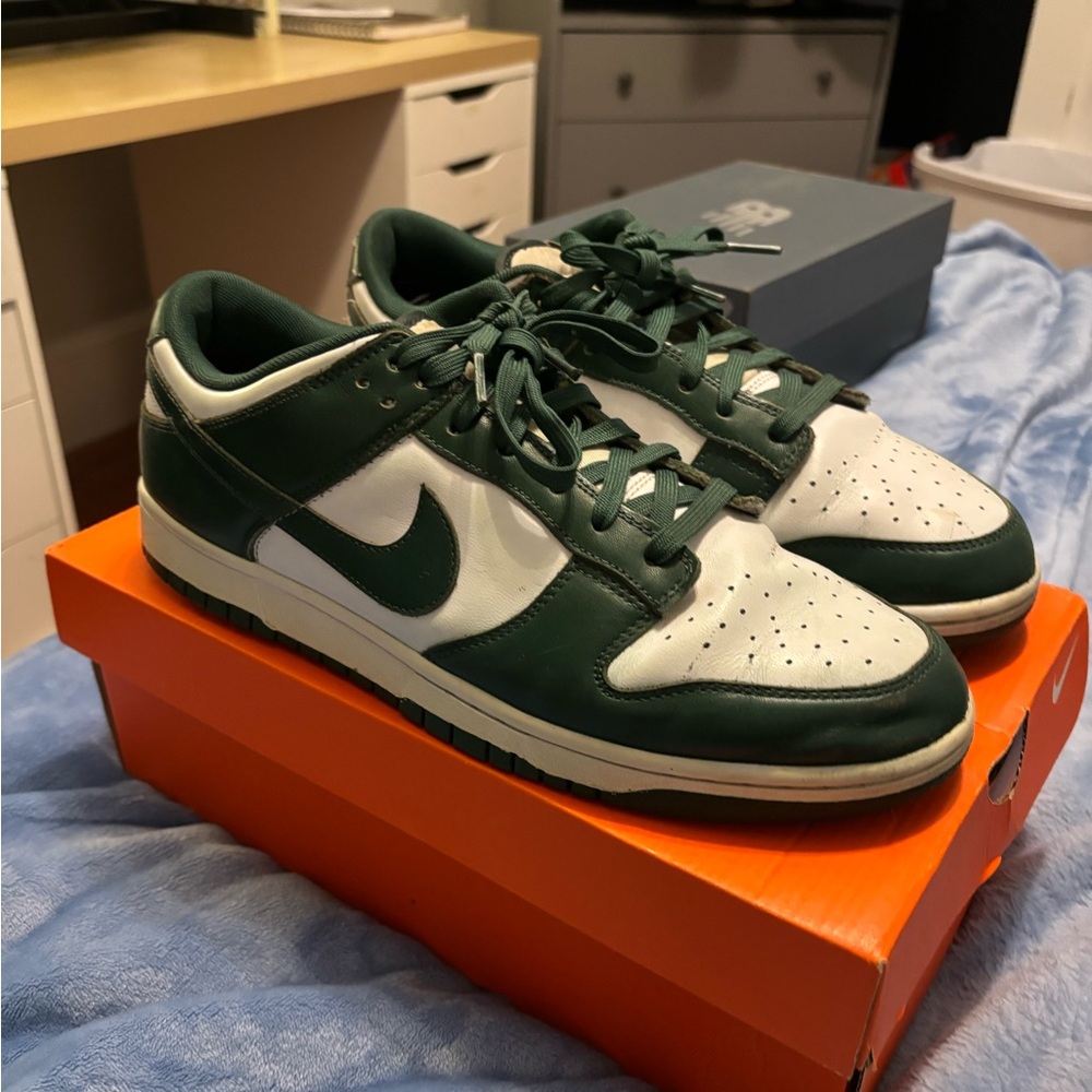 Nike Dunk low green/Michigan state sz11